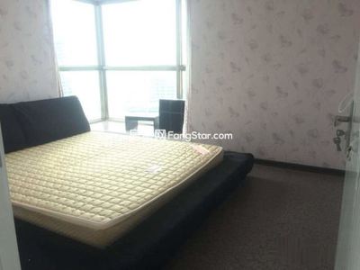 世博金色俊园3房西南向满年急售